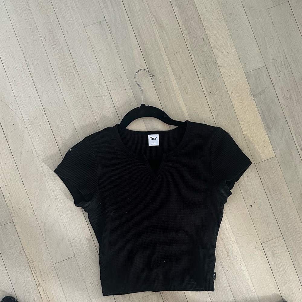 TNA Black Fitted Crop Short Sleeve T-Shirt